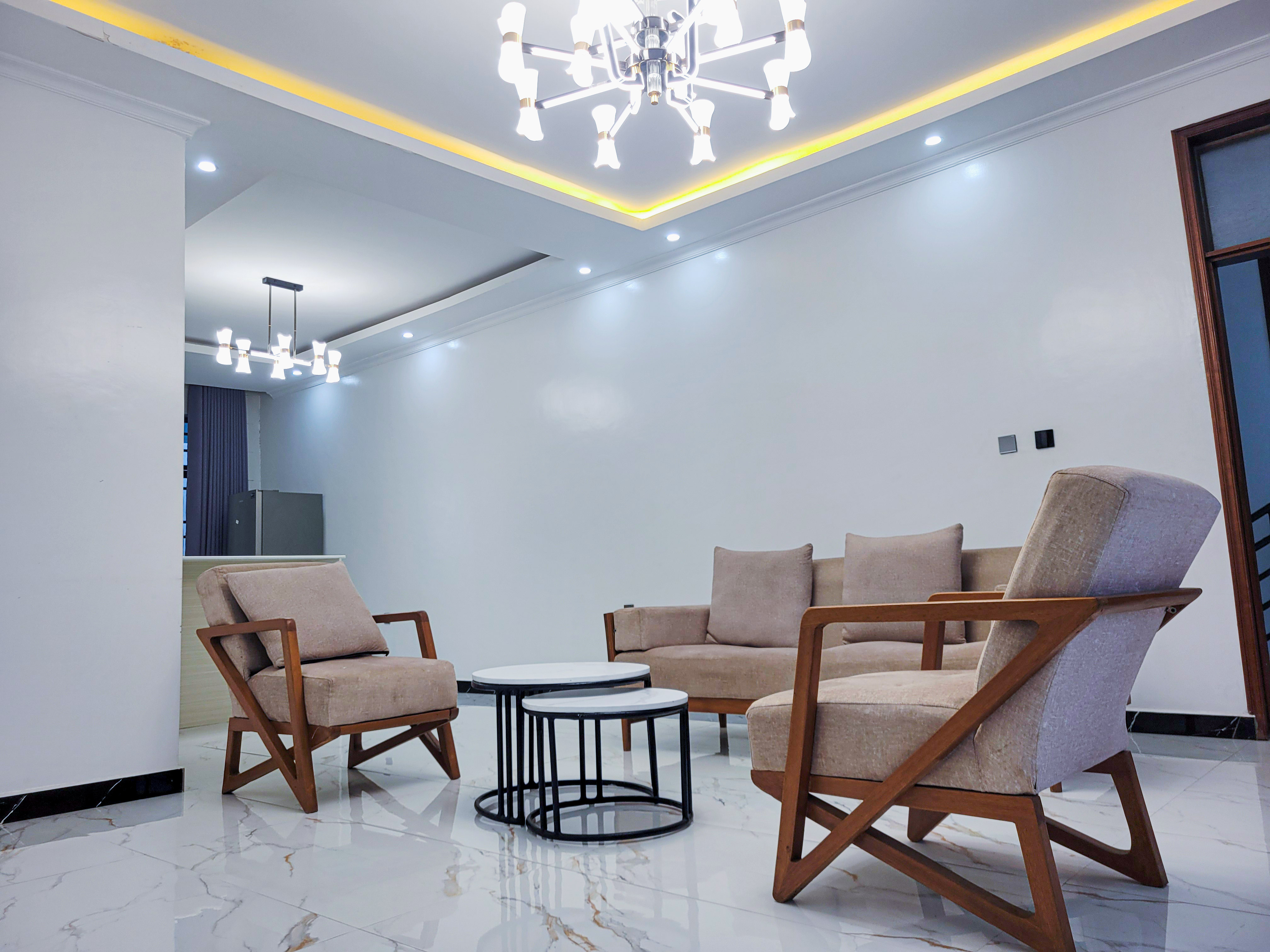 Lavish Lair Lounge Suite